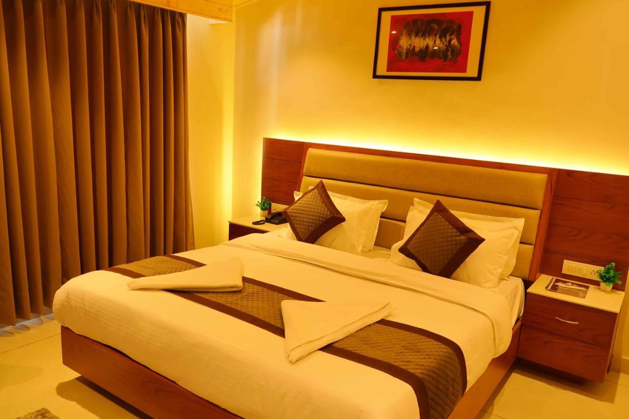Sa-Ba Manali Inn, Mall Road Exterior photo